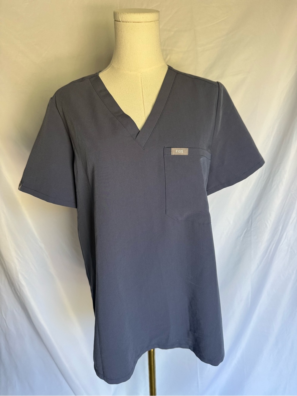 FIGS Catarina One-Pocket Scrub Top - Slate Blue Size Medium Medical Utility